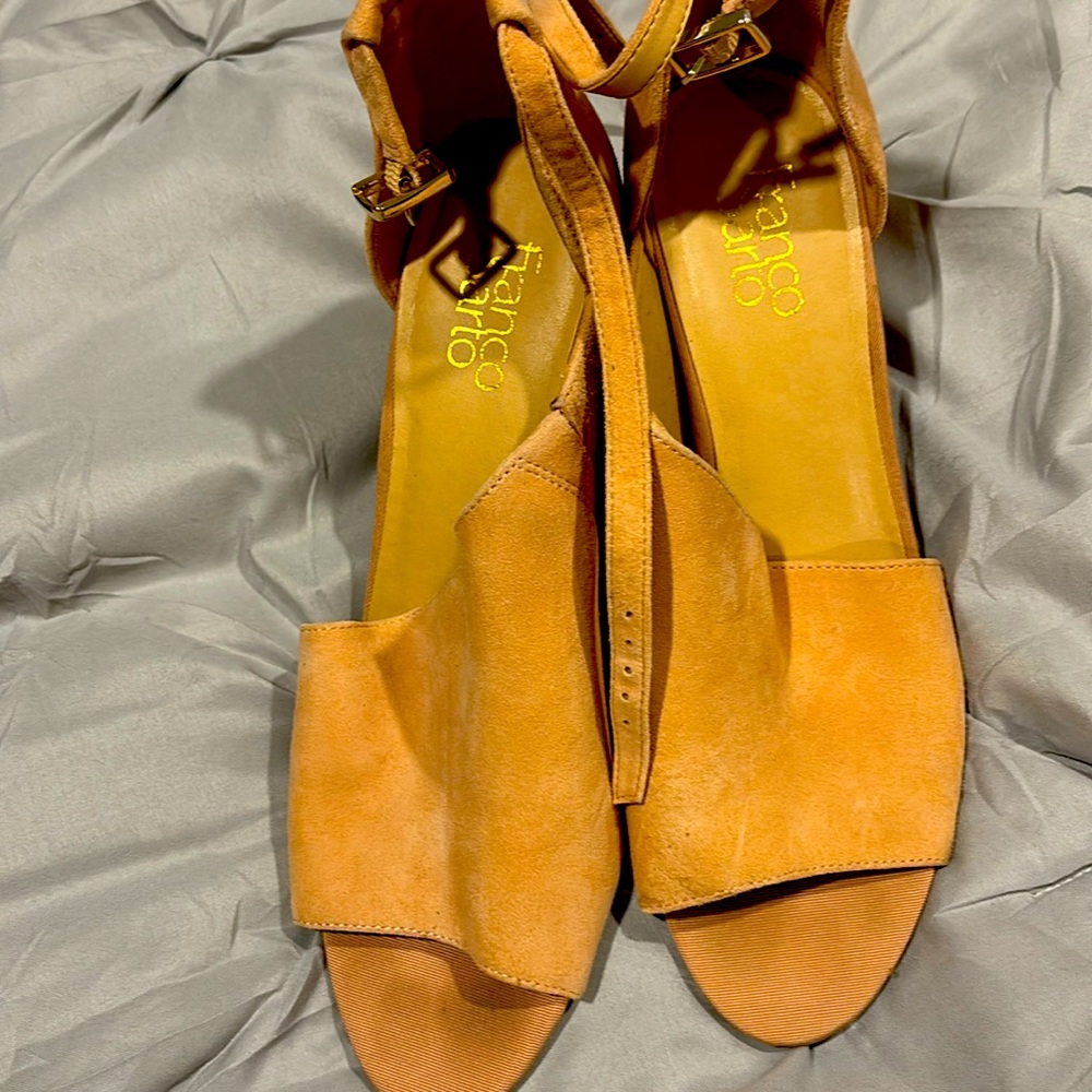 Size 10 high heel sandal beige suede barely worn with strip 3 inch heel